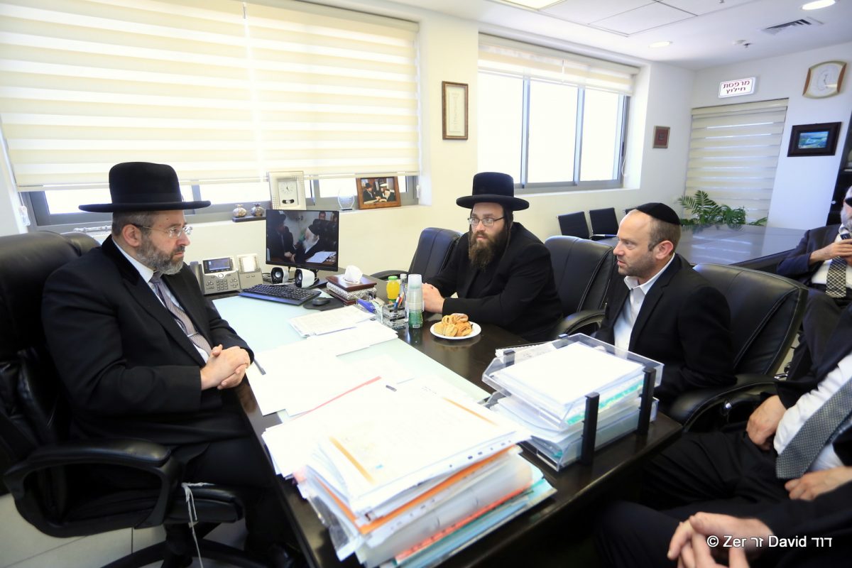 פגישתם של ארגון אחריות עם הרה"ר דוד לאו